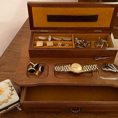 Men's Cuff Links and Wood Box