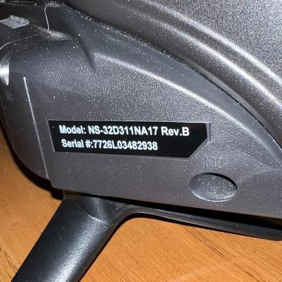 Insignia 32" TV