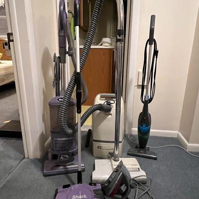 Vacuums Lot