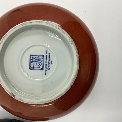 D690 Red Fitz & Floyd Chinese Blue and White Bowl with Stand