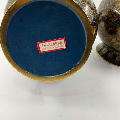 D696 Pair of Vintage Cloisonne Vases