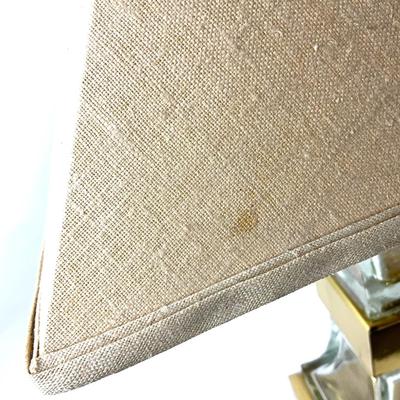 D697 Vintage Chapman Brass Glass Decorator Lamp