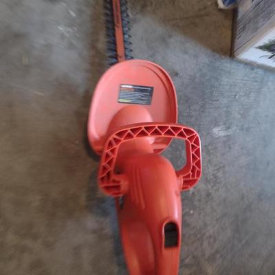 Black and Decker Electric Hedge Trimmer- 17 Inch- Item is Untested
