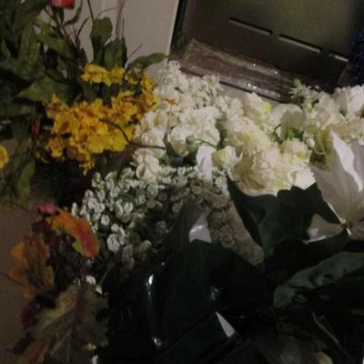 Artificial Flowers For Home Decor Or Crafting Lot K