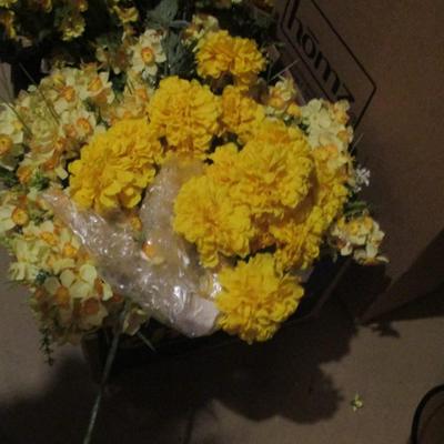 Artificial Flowers For Home Decor Or Crafting Lot P