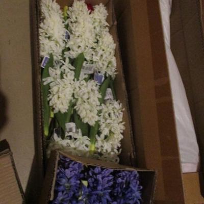 Artificial Flowers For Home Decor Or Crafting Lot Q