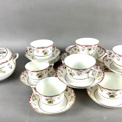 D747 Lot of Wedgwood Bianca Williamsburg Bone China