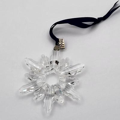 1998 Swarovski Crystal Snowflake Ornament Collectible
