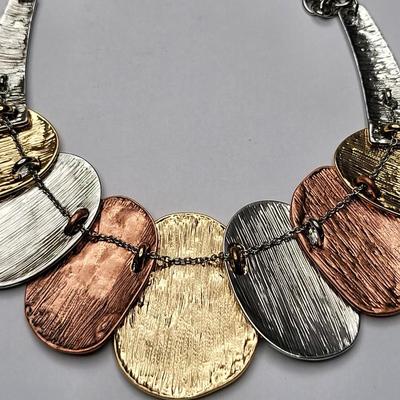 Bold & Beautiful Necklace Lot