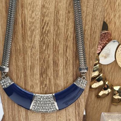 Bold & Beautiful Necklace Lot