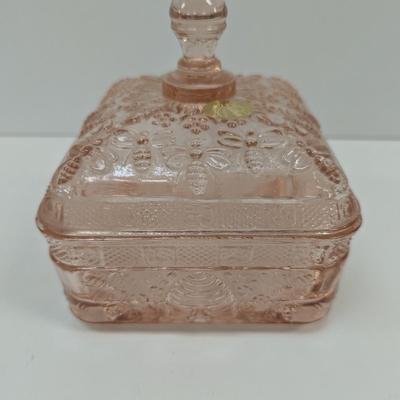 Vintage Indiana Glass Tiara Exclusive Square Footed Glass Honey Bee Hives With Lid
