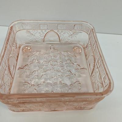 Vintage Indiana Glass Tiara Exclusive Square Footed Glass Honey Bee Hives With Lid