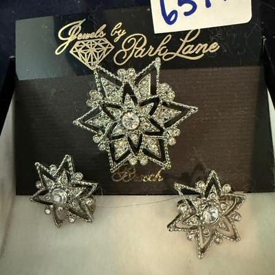 Broach & earrings