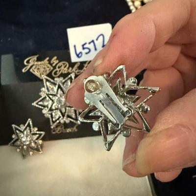 Broach & earrings