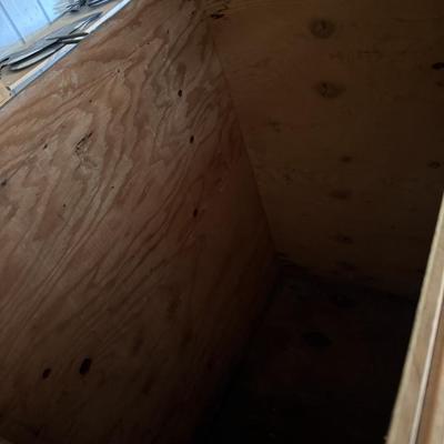 Storage box with lid