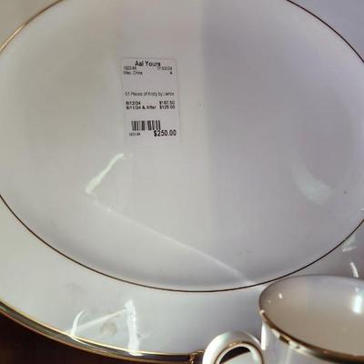 Kristy by Lenox service for 10+