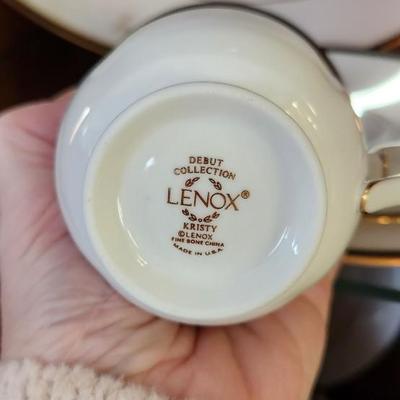 Kristy by Lenox service for 10+
