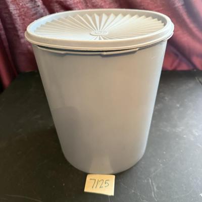 Large canister-Tupperware