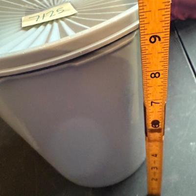 Large canister-Tupperware