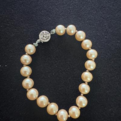 Mixed lot costume Jewelry