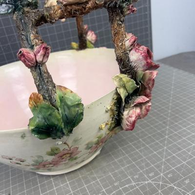 Cape Demonte Center Piece WOW!!! Cherubs, Twigs and Flowers