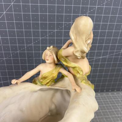 Royal Dux Art Nouveau  Shell Dish 