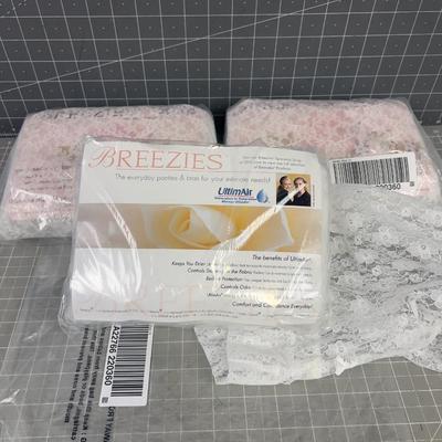 New Women's Underwear BREEZIE Size 10 (18 Total ) 3 Packages of 6 
