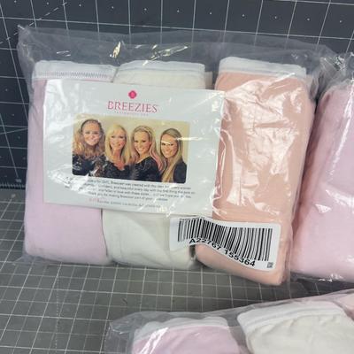New Women's Underwear PASTELS BREEZIE Size 12 (18 Total ) 3 Packages of 6 