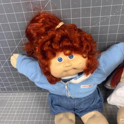 2 VINTAGE Cabbage Patch Dolls 