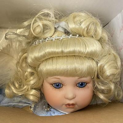 M4 MARIE OSMOND ANGEL BABY NEW MILLENNIUM COLLECTION PORCELAIN DOLL NIB