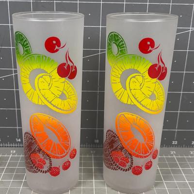 Frosted Ice Tea Glasses form the 60's Pair With FRUIT 