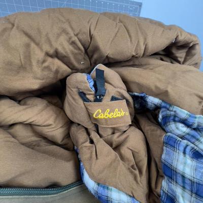 CABELA'S DOUBLE SLEEPING BAG