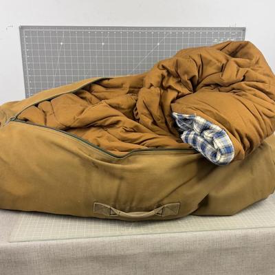 CABELA'S DOUBLE SLEEPING BAG