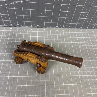 Black Powder Mussel Loader Cannon. 