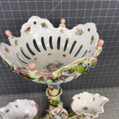 Beautiful! Art Nouveau Dresden or Meissen Centerpiece