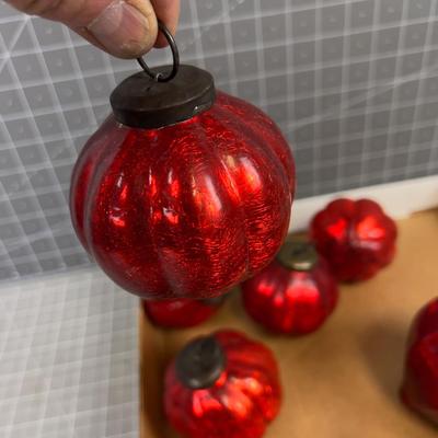 2 Styles of Red 3 & 4" Bulbs