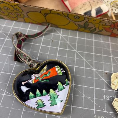 Mixed Lot of Ornaments 