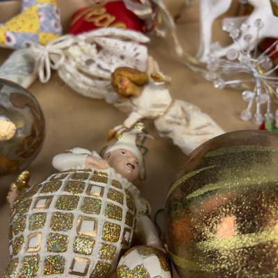 Mixed Lot of Ornaments 