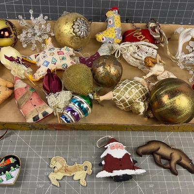Mixed Lot of Ornaments 