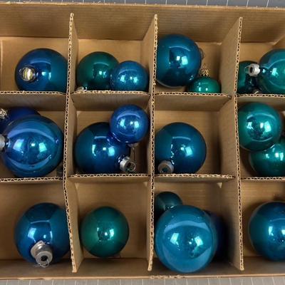 Blue BALLS  Tray of All Glass 