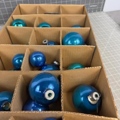 Blue BALLS  Tray of All Glass 