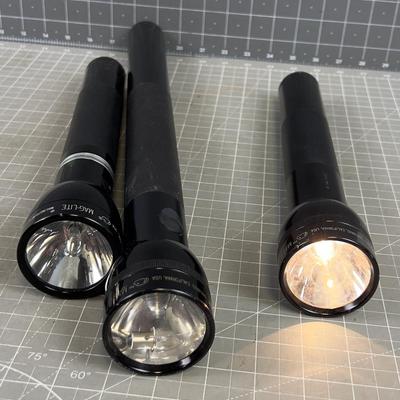 3 Mag Lite Flash Lights 