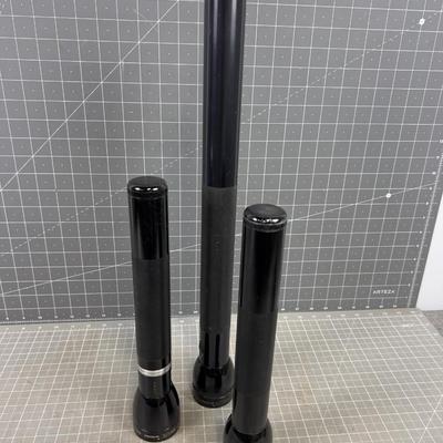 3 Mag Lite Flash Lights 