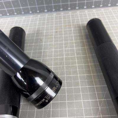 3 Mag Lite Flash Lights 