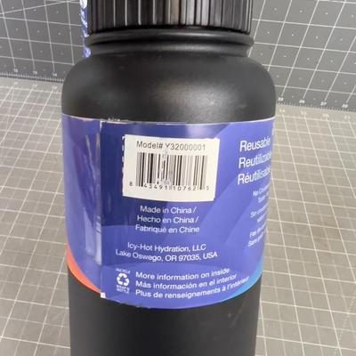 (2) 32-once Water Bottles, NEW 