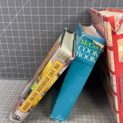 6 COOKBOOKS 