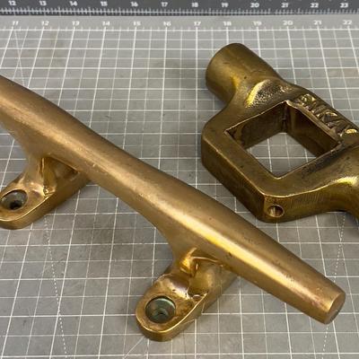 BRASS Cleet for the Ship Rope and Unknow Brass Part