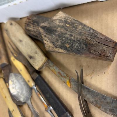 Wood, Bone and Shell Handled Knives