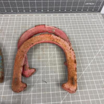 HORSE SHOE, You are in luck today! 