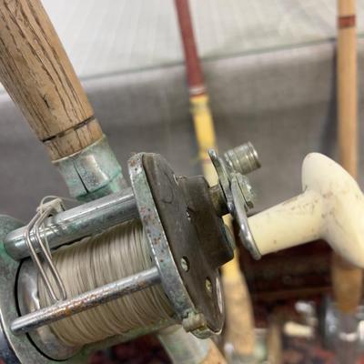 (4) Sea Faring Poles with Reels 